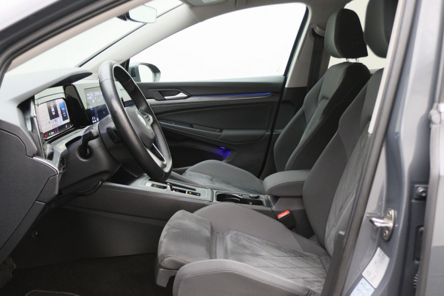 Volkswagen Golf 1.5 eTSI DSG Style Virtual Cockpit, Head-Up, IQ-Light, ACC, Apple Carplay, Sfeerverlichting, 17''
