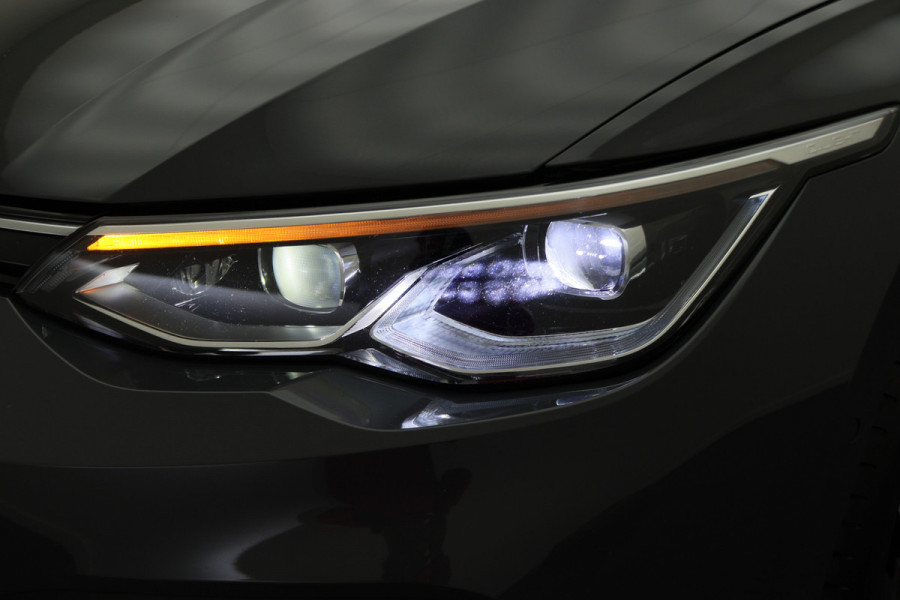 Volkswagen Golf 1.5 eTSI DSG Style Virtual Cockpit, Head-Up, IQ-Light, ACC, Apple Carplay, Sfeerverlichting, 17''