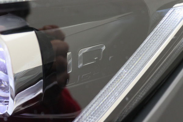 Volkswagen Golf 1.5 eTSI DSG Style Virtual Cockpit, Head-Up, IQ-Light, ACC, Apple Carplay, Sfeerverlichting, 17''