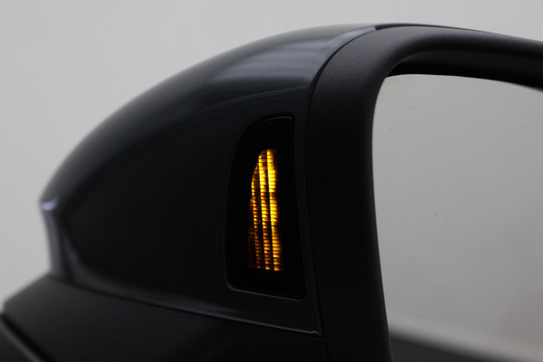 Volkswagen Golf 1.5 eTSI DSG Style Virtual Cockpit, Head-Up, IQ-Light, ACC, Apple Carplay, Sfeerverlichting, 17''