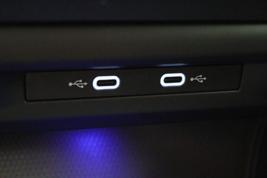 Volkswagen Golf 1.5 eTSI DSG Style Virtual Cockpit, Head-Up, IQ-Light, ACC, Apple Carplay, Sfeerverlichting, 17''