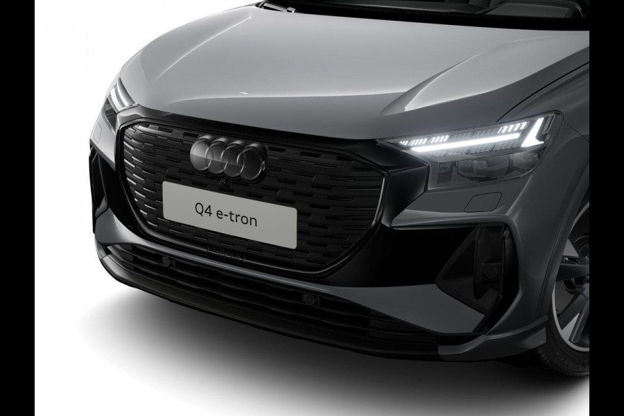 Audi Q4 e-tron 45 quattro S edition Competition 82 kWh 286pk | Assistentiepakket plus | Optiek pakket zwart plus | Ambient verlichting | Dodehoek detectie | Privacy glas |