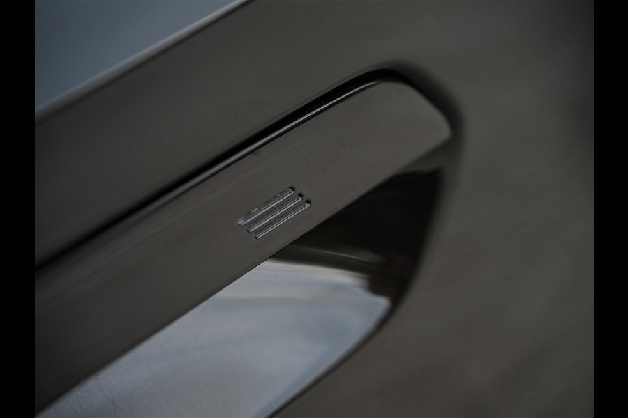 BMW iX1 XDRIVE 30 LAUNCH EDITION 67 kWh | M-SPORT | NL-AUTO | COMFORT ACCESS | PANORAMADAK | 360 CAMERA | HARMAN/KARDON | HEAD-UP | VIRT