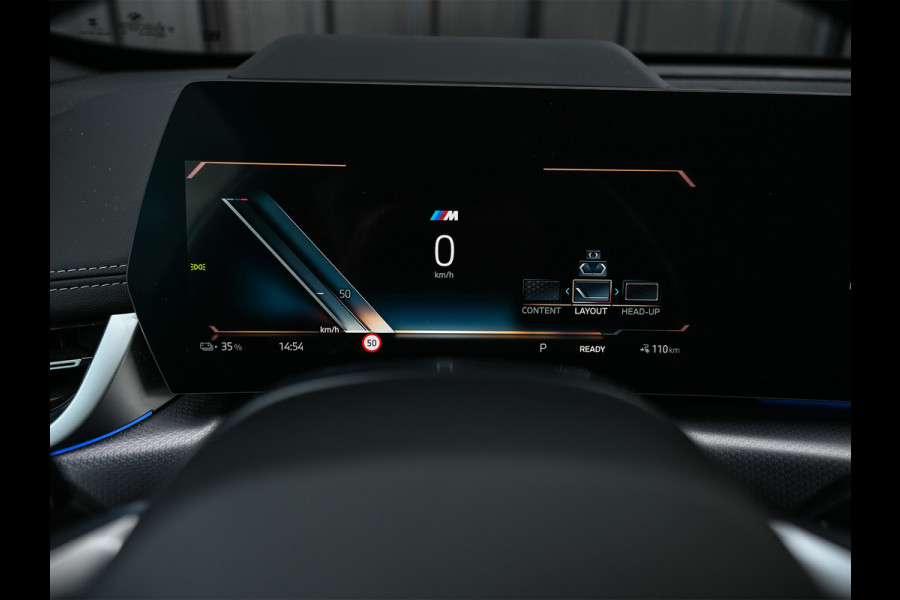 BMW iX1 XDRIVE 30 LAUNCH EDITION 67 kWh | M-SPORT | NL-AUTO | COMFORT ACCESS | PANORAMADAK | 360 CAMERA | HARMAN/KARDON | HEAD-UP | VIRT