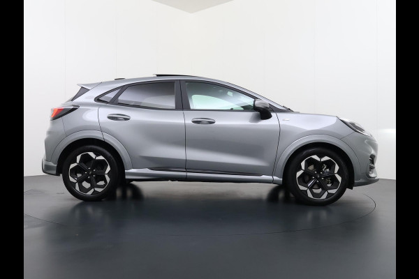 Ford Puma ST-line X 155PK VAN: €33.900,- VOOR: €29.877,- UW EINDEJAARSVOORDEEL: €4.023 | MHEV BOMVOL!!| WINTERPACK VERW. VOORRUIT | ELEK. PANORAMDAK| B&O | ELEK. ACHTERKLEP| 360 CAM| STOEL + STUUR VERW. |