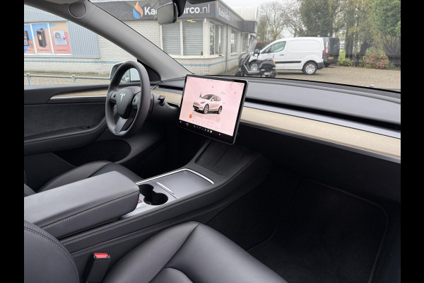 Tesla Model Y Range Plus | Autopilot | Panorama | Leder |