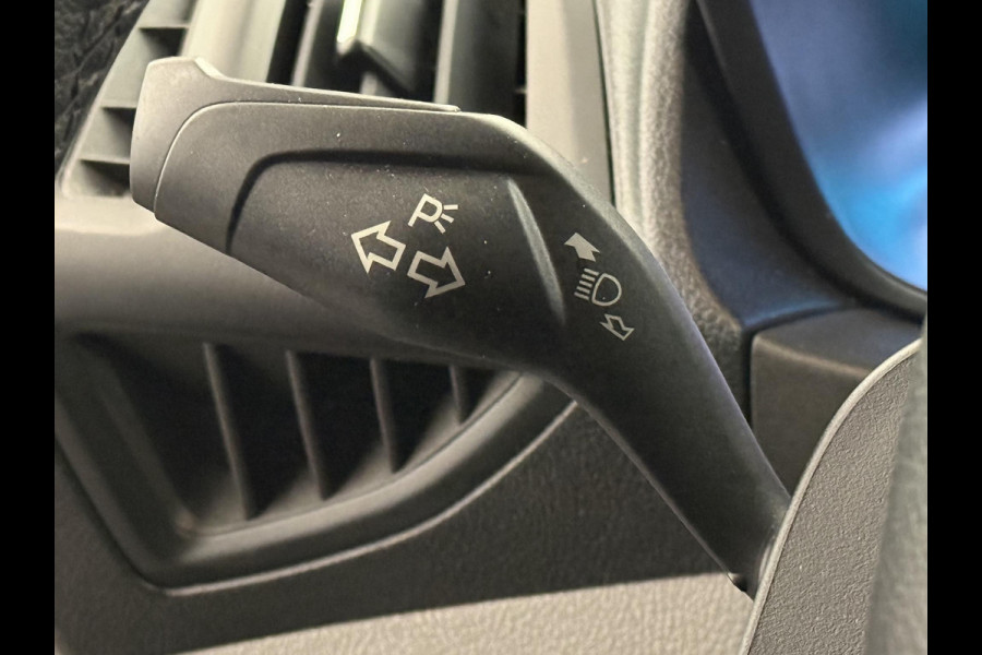 Ford Transit Connect 100pk L2 Trend Automaat Trekhaak Airco Navi Cruise