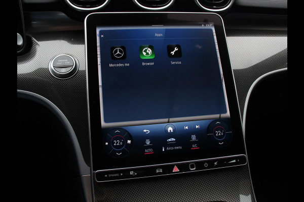 Mercedes-Benz C-Klasse Estate 200 AMG Line | Climate control | Achteruitrijcamera | Wegklapbare trekhaak | Navigatie | Dodehoek assistent | LED | Sfeerverlichting | Adaptieve cruise control | Verwarmde voorstoelen | Elektrische kofferbak