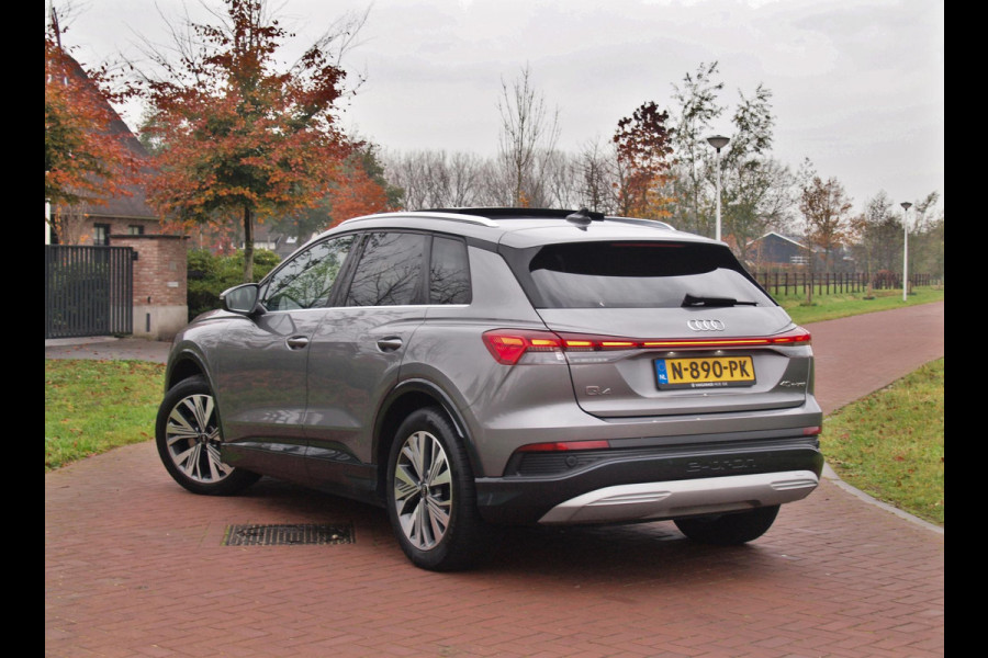 Audi Q4 e-tron 40 Launch edition Advanced Plus 77 kWh | Panoramadak | Camera | Apple Carplay | Cruise Control | NL-Auto |