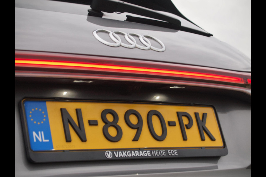 Audi Q4 e-tron 40 Launch edition Advanced Plus 77 kWh | Panoramadak | Camera | Apple Carplay | Cruise Control | NL-Auto |