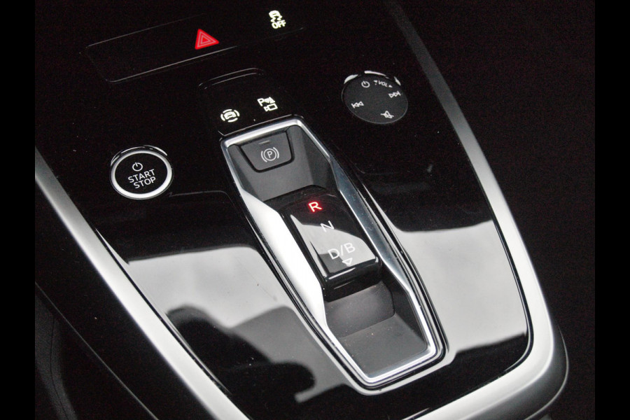 Audi Q4 e-tron 40 Launch edition Advanced Plus 77 kWh | Panoramadak | Camera | Apple Carplay | Cruise Control | NL-Auto |