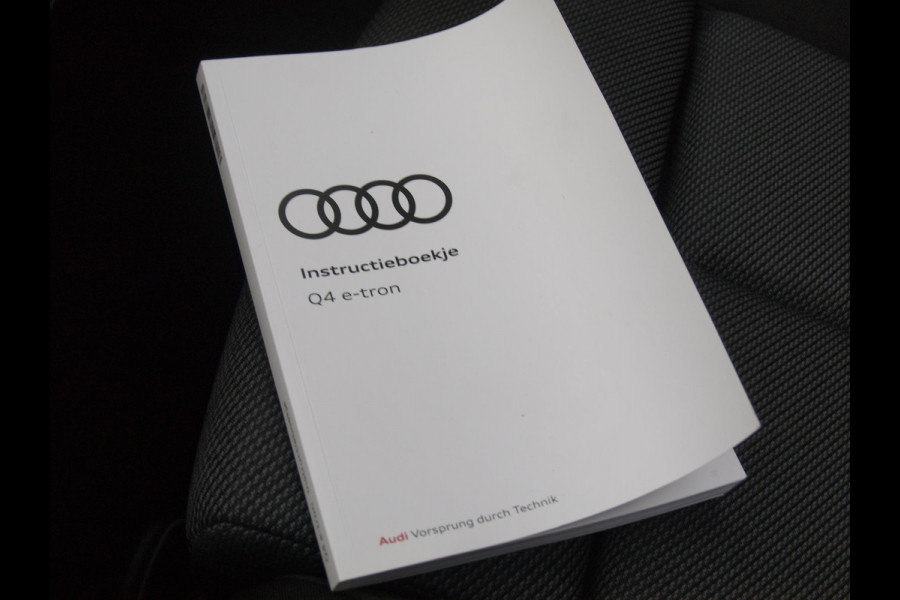 Audi Q4 e-tron 40 Launch edition Advanced Plus 77 kWh | Panoramadak | Camera | Apple Carplay | Cruise Control | NL-Auto |