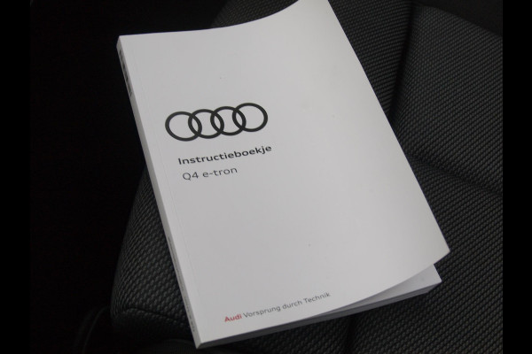 Audi Q4 e-tron 40 Launch edition Advanced Plus 77 kWh | Panoramadak | Camera | Apple Carplay | Cruise Control | NL-Auto |
