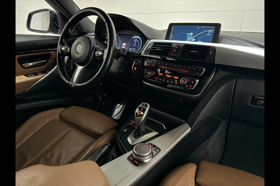 BMW 3 Serie Touring 320i M Sport Pano H/K Leer Camera NAP