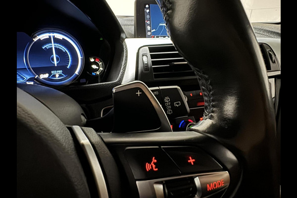 BMW 3 Serie Touring 320i M Sport Pano H/K Leer Camera NAP