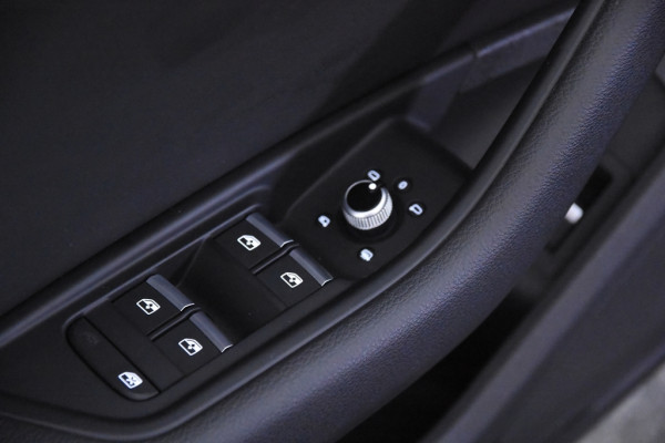 Audi A4 Avant 35 TFSI Advanced Edition *1ste Eigenaar*Leer*Panoramadak*Navigatie*