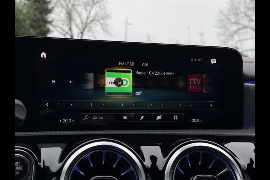 Mercedes-Benz CLA-Klasse Shooting Brake 250e Aut. Business Sol. AMG | Panorama | Burmester | Designo Magno | Sfeer Verlichting |