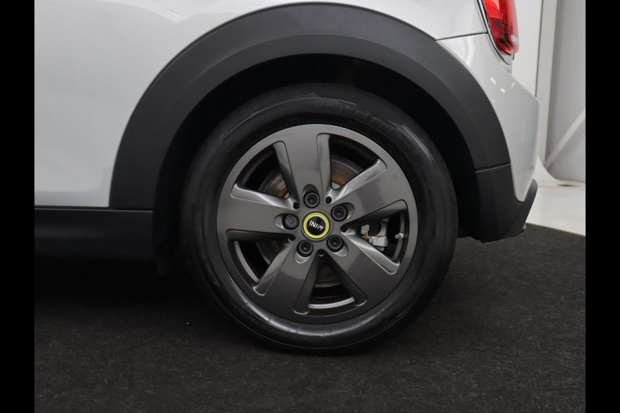 MINI Mini Electric Basic 33 kWh | Origineel NL | Carplay | Full LED | Navigatie | Digital Cockpit | Climate control | Cruise control | Bluetooth