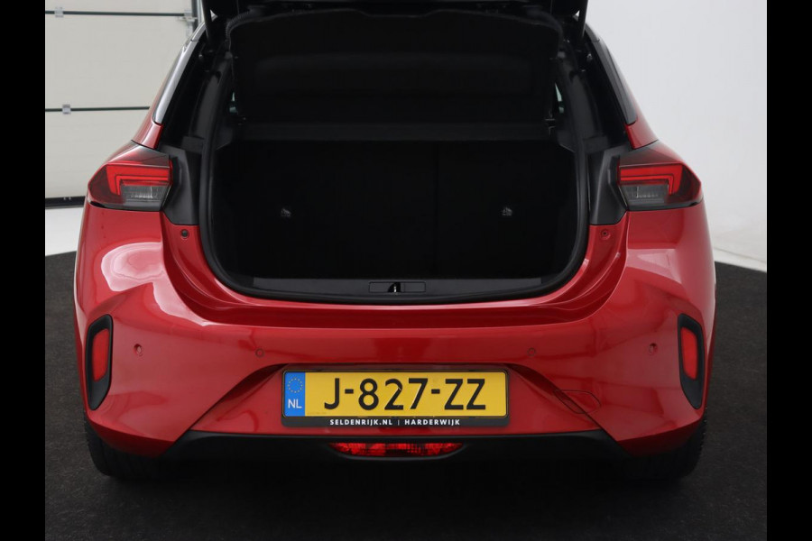 Opel CORSA-E GS Line 50 kWh | 1e eigenaar | Stoel & stuurverwarming | Carplay | Navigatie | Full LED | 17'' | Climate control | Cruise control | Bluetooth