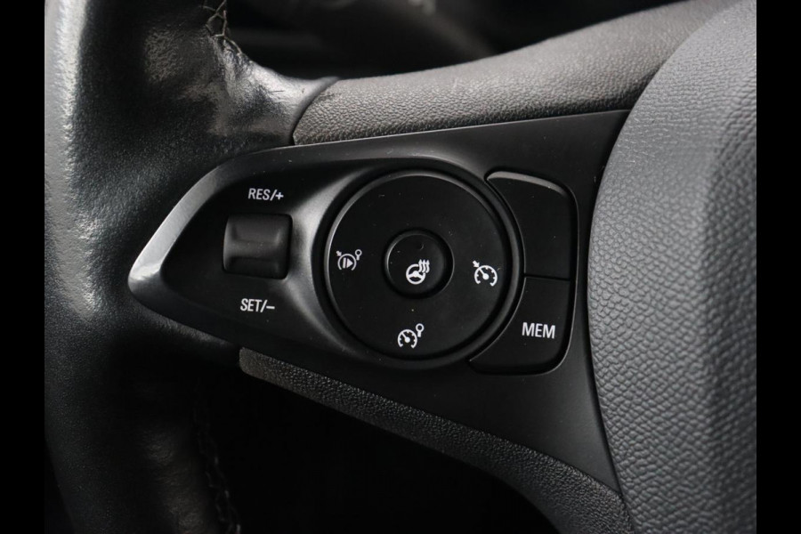 Opel CORSA-E GS Line 50 kWh | 1e eigenaar | Stoel & stuurverwarming | Carplay | Navigatie | Full LED | 17'' | Climate control | Cruise control | Bluetooth