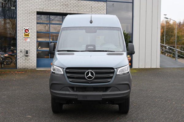 Mercedes-Benz Sprinter 319 CDI 4x4 L2H2 Pro Draaistoelen, Distronic, LED, Electrische schuifdeur