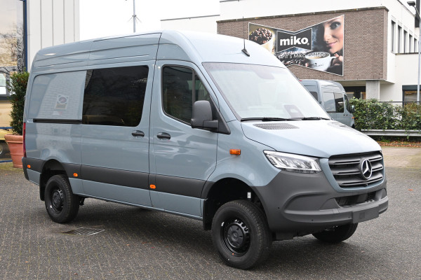 Mercedes-Benz Sprinter 319 CDI 4x4 L2H2 Pro Draaistoelen, Distronic, LED, Electrische schuifdeur