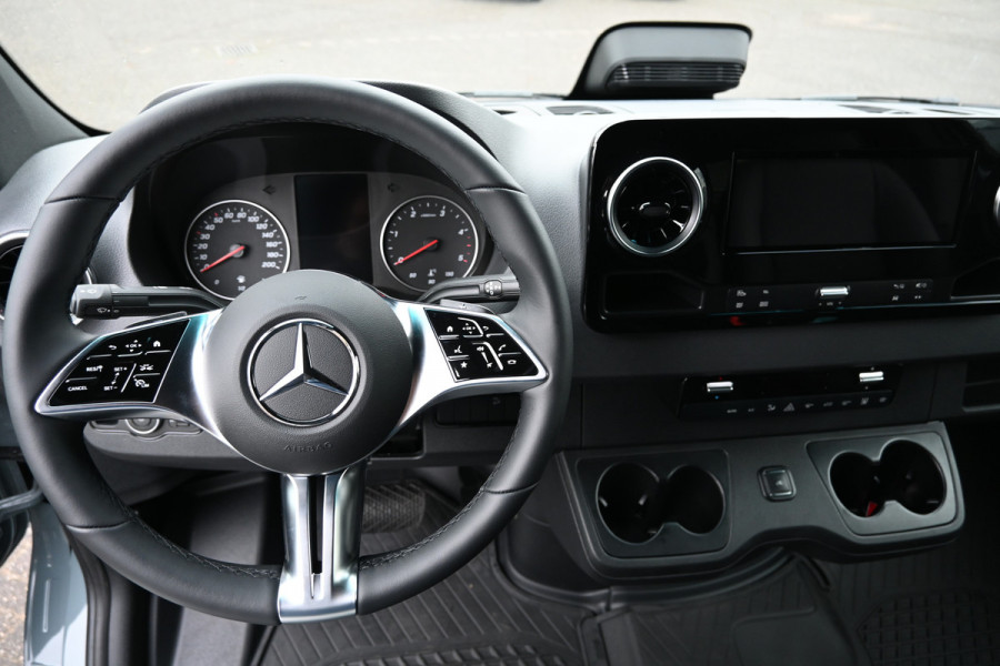 Mercedes-Benz Sprinter 319 CDI 4x4 L2H2 Pro Draaistoelen, Distronic, LED, Electrische schuifdeur