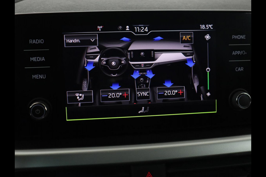 Škoda Kamiq 1.0 TSI Sport | Automaat | Carplay | Sportstoelen | DAB | Climate control | Parkeerhulp | Cruise control | Full LED | Bluetooth