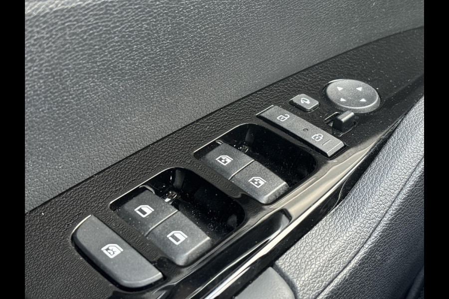 Kia Sportage 1.6 T-GDi Plug-in Hybrid AWD DynamicLine