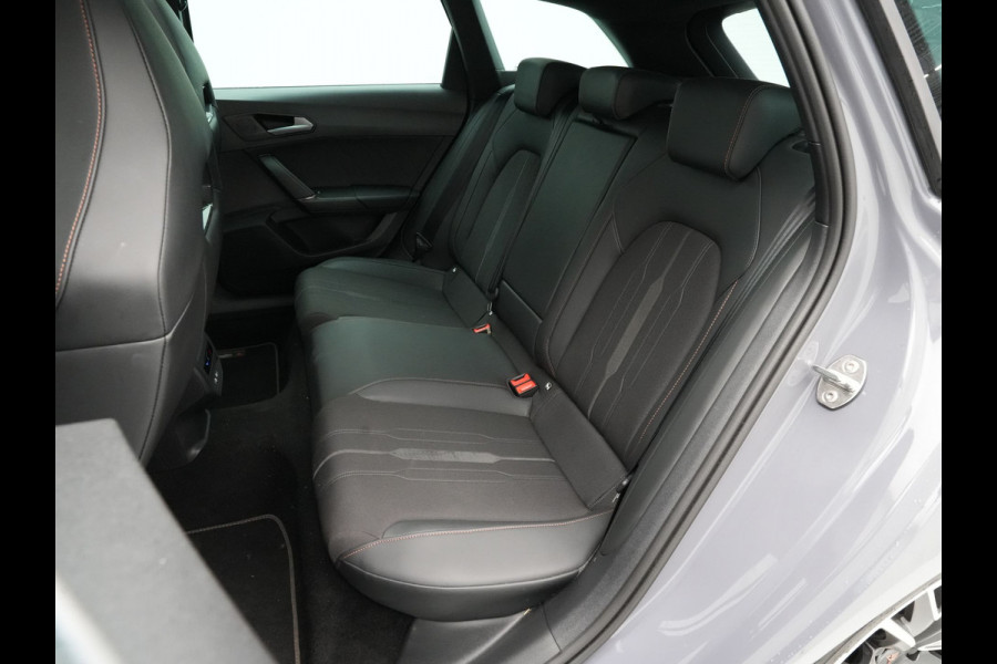 CUPRA Leon Sportstourer 1.4 e-Hybrid VZ Performance Limited Panorama Navigatie Stoel/Stuurverwarming Parkassist Carplay 213