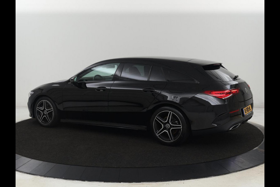 Mercedes-Benz CLA-Klasse 200 AMG | Stoelverwarming | Camera | Leder/Alcantara | Sfeerverlichting | Park Assist | Full LED | Navigatie | Widescreen | Climate control | Bluetooth | Cruise control