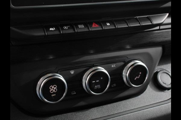 Renault Trafic 2.0 Blue dCi 150 Automaat T30 L2H1 Advance Navigatie Airco Lichtmetalen velgen Betimmering Trekhaak Camera Parkeer sensoren Dab