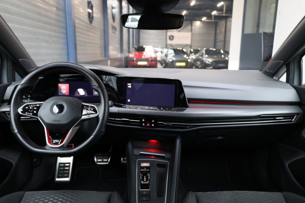 Volkswagen Golf 2.0 TSI GTI Clubsport 301+PK LED+IQ/PANO/HALF LEER+ALCANTARA+S.VERWARMING/19"/CAM/LINE/ACC/ECC/12 MND GARANTIE!