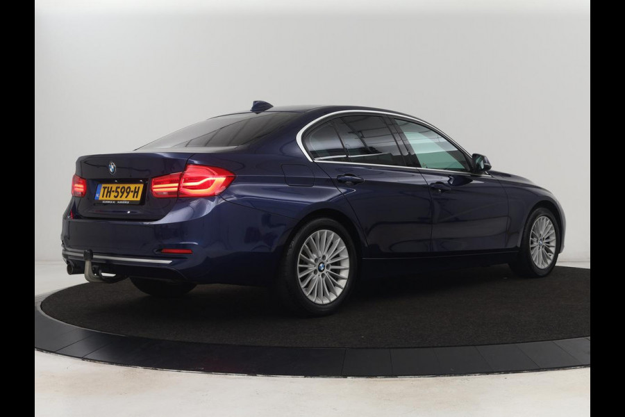 BMW 3 Serie 318i Luxury Edition | Leder | Stoelverwarming | Navigatie | Trekhaak | Full LED | Climate control | PDC | Cruise control