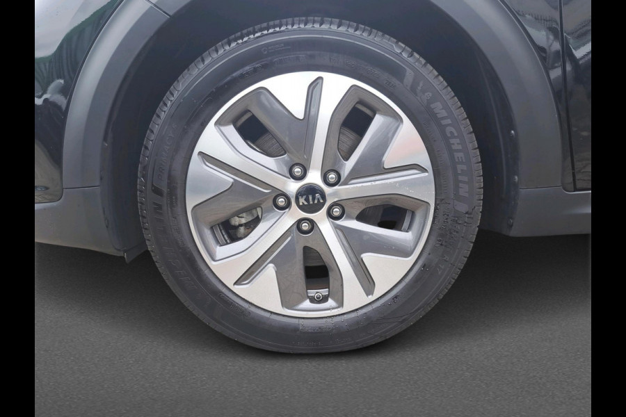 Kia e-Niro ExecutiveLine 64 kWh | Schuifdak | JBL Audio | leder