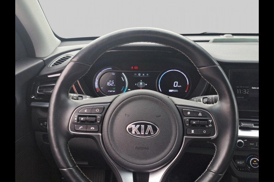 Kia e-Niro ExecutiveLine 64 kWh | Schuifdak | JBL Audio | leder