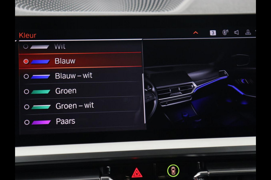 BMW 3 Serie 318i Sport Line | Carplay | Camera | Sportstoelen | Sfeerverlichting | Live Cockpit | Navigatie | Full LED | Half leder | Park Assist | Climate control | DAB | Cruise control | Bluetooth