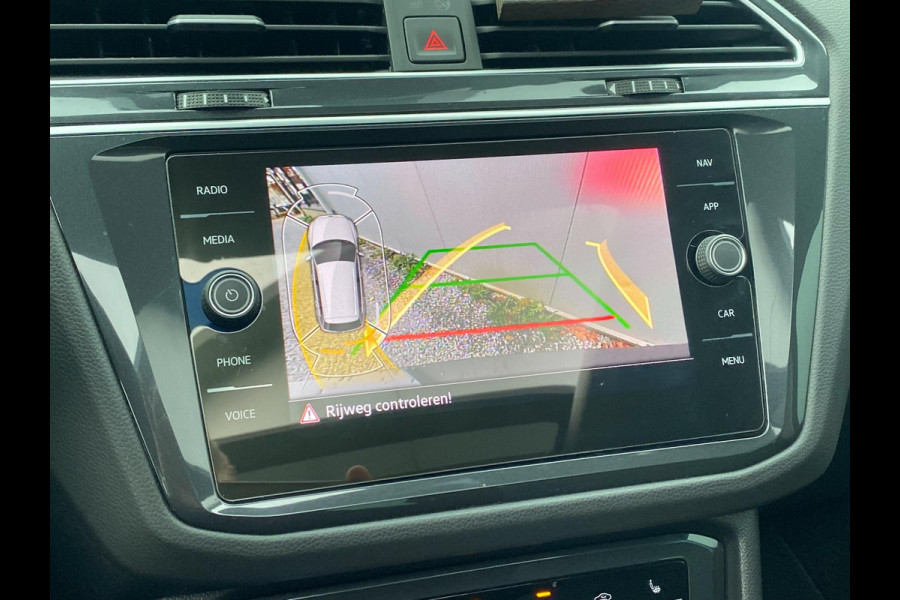 Volkswagen Tiguan 1.5 TSI R-Line Business+ | Pano|Virtual|ACC | IQ Drive|Alcantara| SFEER V | Stoel-stuurverw|Dealer Onderh |