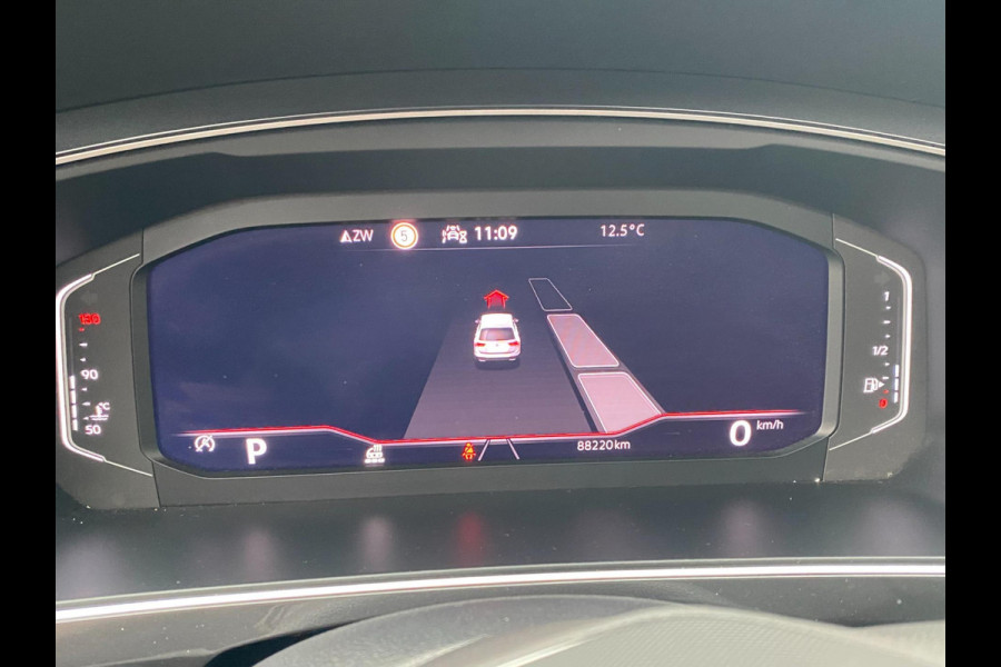 Volkswagen Tiguan 1.5 TSI R-Line Business+ | Pano|Virtual|ACC | IQ Drive|Alcantara| SFEER V | Stoel-stuurverw|Dealer Onderh |