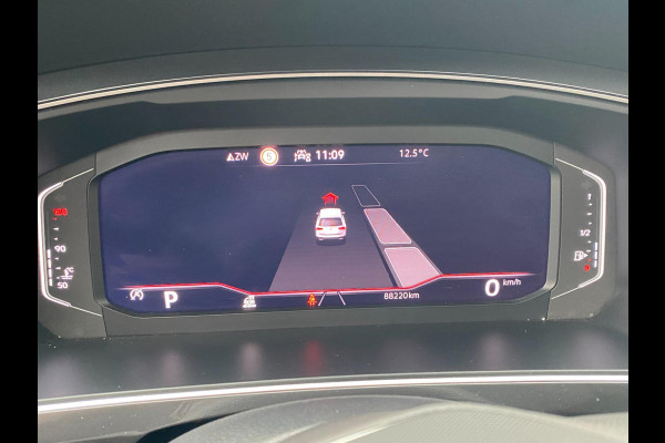 Volkswagen Tiguan 1.5 TSI R-Line Business+ | Pano|Virtual|ACC | IQ Drive|Alcantara| SFEER V | Stoel-stuurverw|Dealer Onderh |