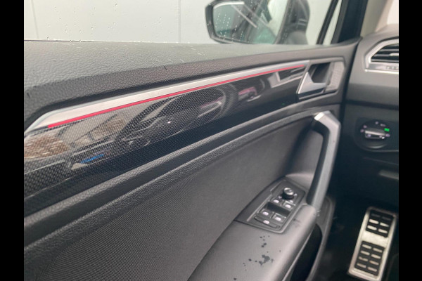 Volkswagen Tiguan 1.5 TSI R-Line Business+ | Pano|Virtual|ACC | IQ Drive|Alcantara| SFEER V | Stoel-stuurverw|Dealer Onderh |