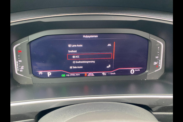 Volkswagen Tiguan 1.5 TSI R-Line Business+ | Pano|Virtual|ACC | IQ Drive|Alcantara| SFEER V | Stoel-stuurverw|Dealer Onderh |