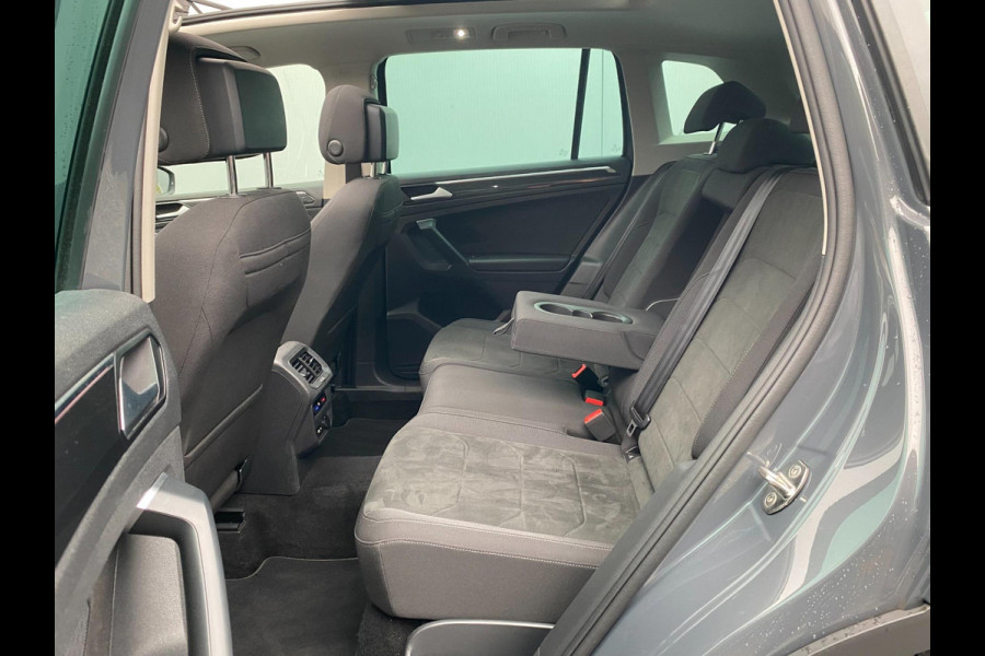Volkswagen Tiguan 1.5 TSI R-Line Business+ | Pano|Virtual|ACC | IQ Drive|Alcantara| SFEER V | Stoel-stuurverw|Dealer Onderh |