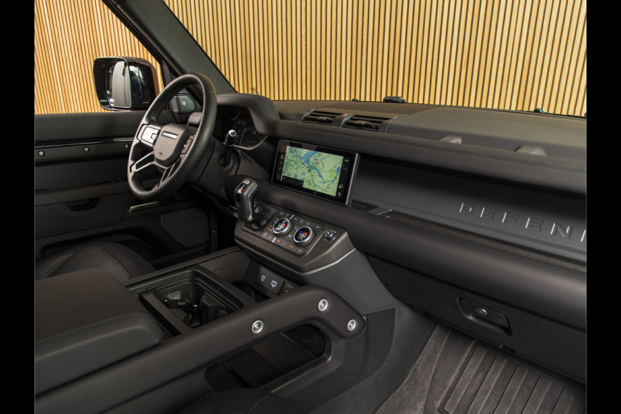 Land Rover Defender Hard Top 3.0 D200 110 X-Dynamic SE GRIJS-KENTEKEN