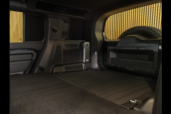Land Rover Defender Hard Top 3.0 D200 110 X-Dynamic SE GRIJS-KENTEKEN