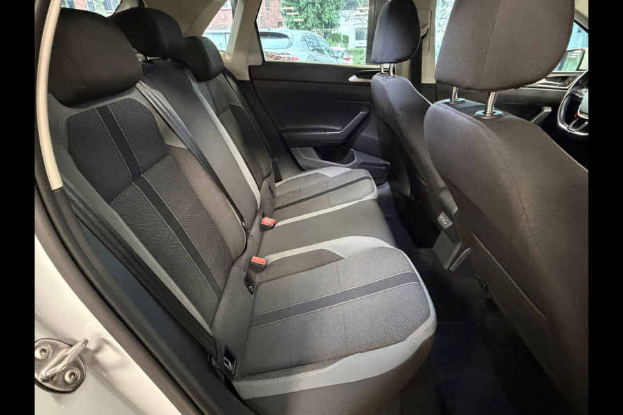 Volkswagen Polo 1.0 TSI Highline DSG AUT. VIRTUAL COCKPIT APPLE CARPLAY CRUISE PDC AIRCO NAVIGATIE