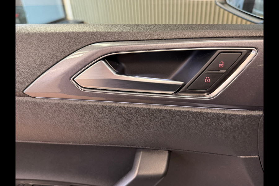 Volkswagen Polo 1.0 TSI Highline DSG AUT. VIRTUAL COCKPIT APPLE CARPLAY CRUISE PDC AIRCO NAVIGATIE