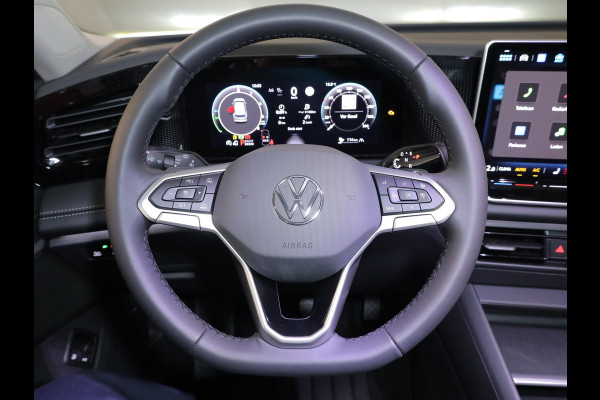 Volkswagen Tiguan 1.5 eHybrid Life Edition 204 PK PHEV | Trekhaak | Panorama dak | Stoel- en stuurverwarming | 18" LM velgen |