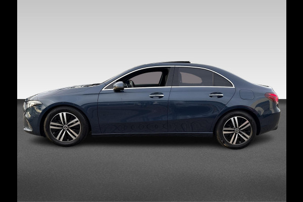 Mercedes-Benz A-Klasse 180 Business Solution Luxury | Pano | Memory stoelen | Achteruitrij camera |