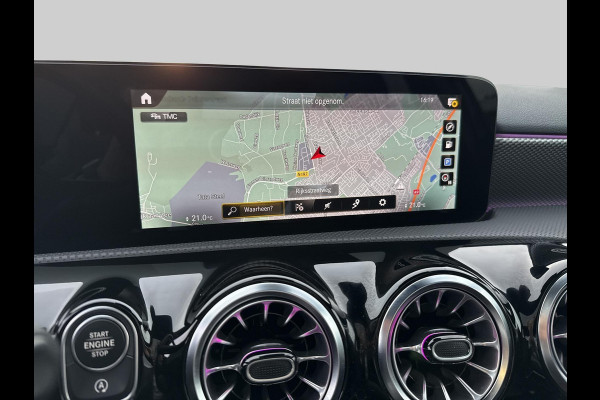 Mercedes-Benz A-Klasse 180 Business Solution Luxury | Pano | Memory stoelen | Achteruitrij camera |